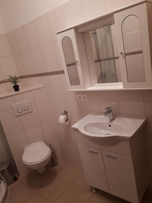 טרוגיר Apartments Marina מראה חיצוני תמונה