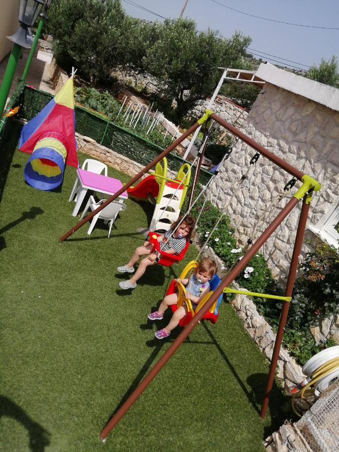 טרוגיר Apartments Marina מראה חיצוני תמונה